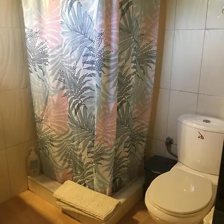 Leonidas 1 Apartment *