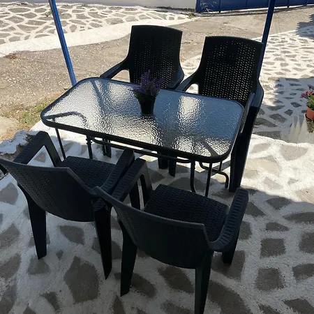 Appartement Leonidas *