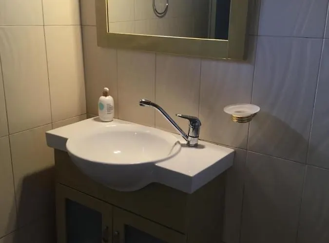 Leonidas Apartamento *