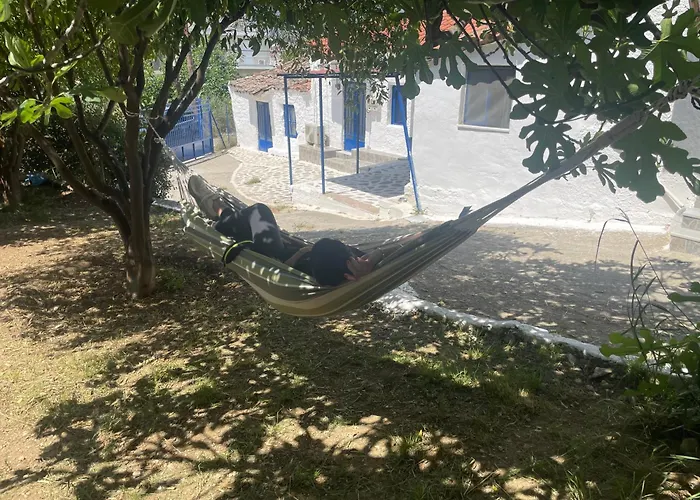 Leonidas Apartamento Sparta